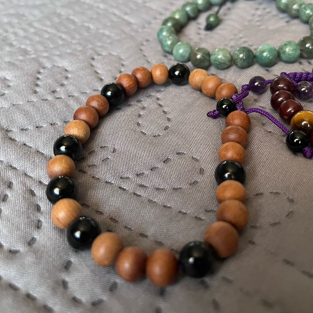 Mala bead bracelets - Picture 5 of 5